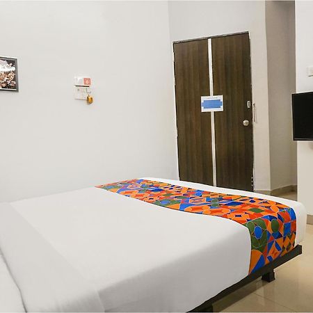 Fabhotel Aura Homes - Nr Khandoba Mandir Pimpri-Chinchwad Ngoại thất bức ảnh