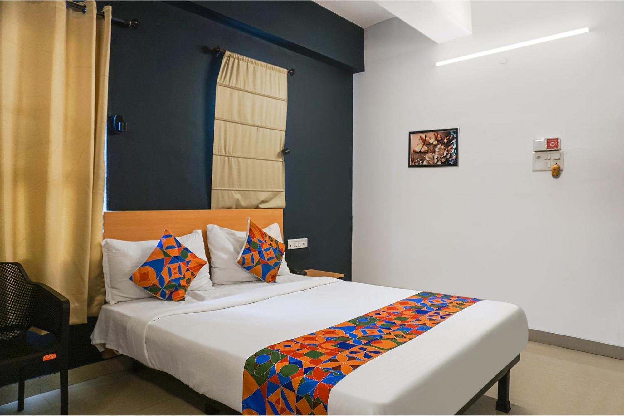 Fabhotel Aura Homes - Nr Khandoba Mandir Pimpri-Chinchwad Ngoại thất bức ảnh