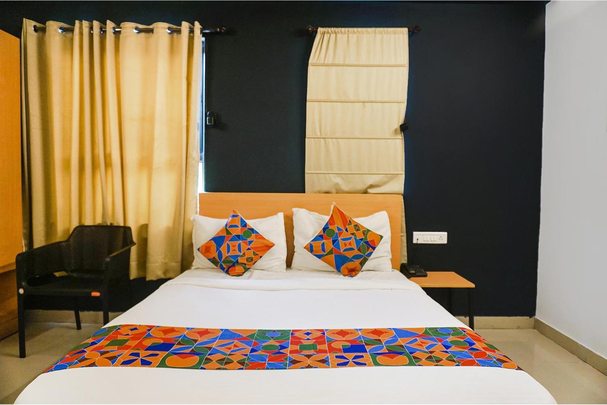 Fabhotel Aura Homes - Nr Khandoba Mandir Pimpri-Chinchwad Ngoại thất bức ảnh